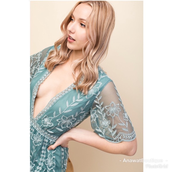 Talia Embroidered Lace Romper - Picture 6 of 8